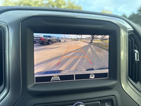 Used 2025 Chevrolet Silverado 2500 Custom w/ Custom Value Package image 19