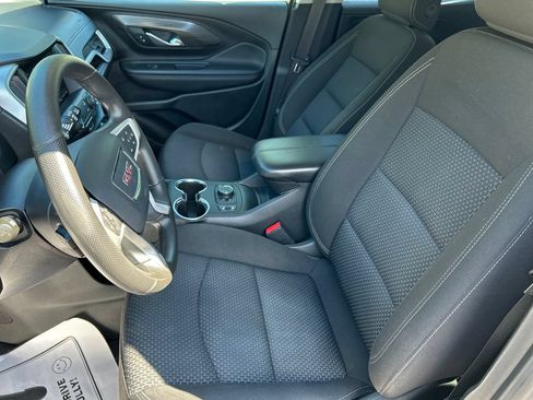 Used 2022 GMC Terrain SLE w/ Driver Convenience Package AWD/4WD image 13