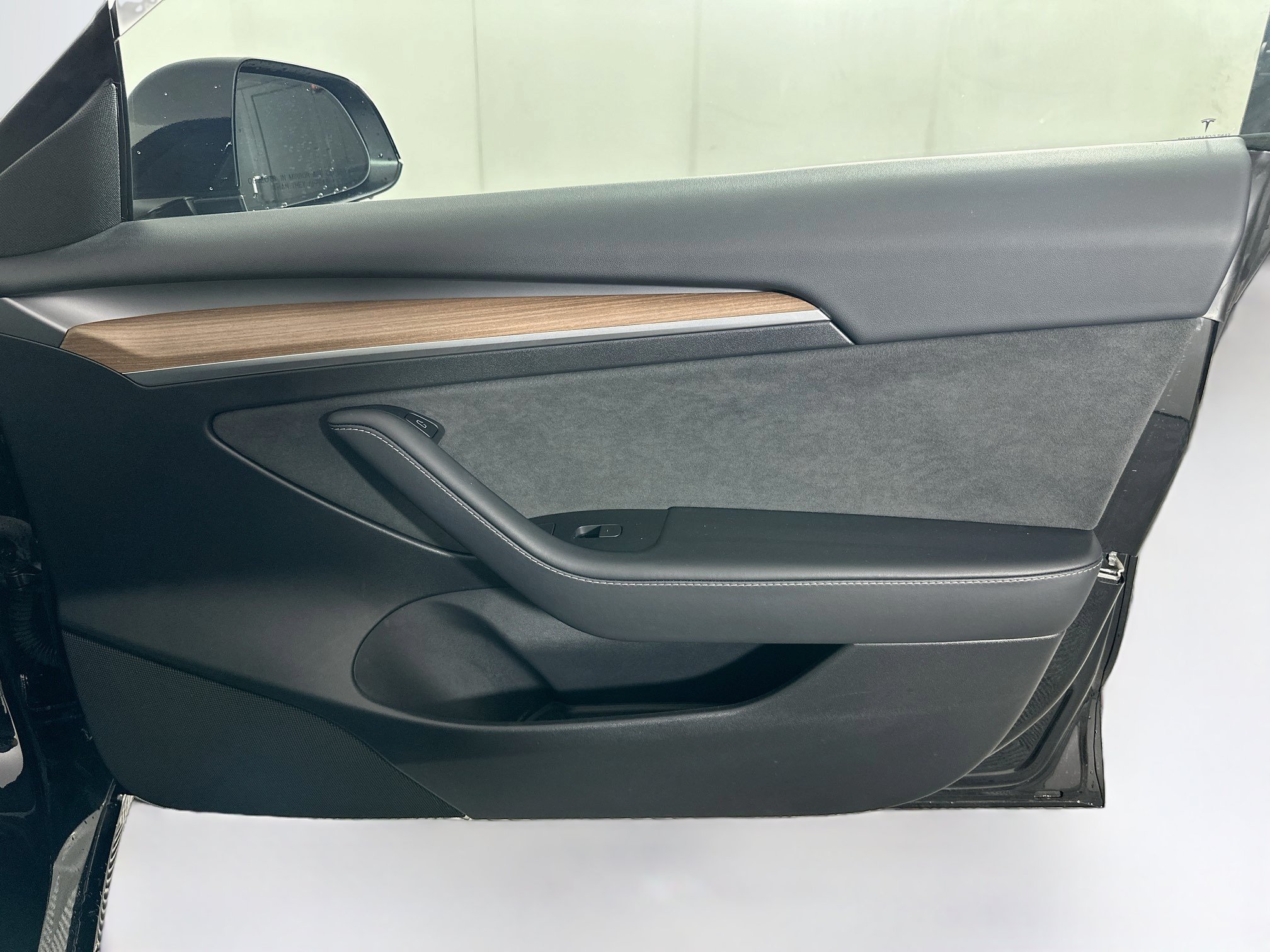 Used 2023 Tesla Model 3 Standard Range RWD image 31