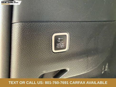 Used 2024 Jeep Grand Wagoneer L Series III AWD/4WD image 34