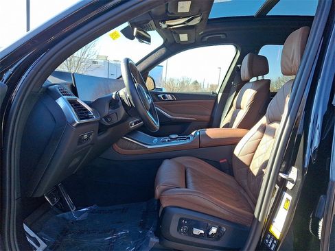 Used 2023 BMW X7 xDrive40i w/ M Sport Package image 13