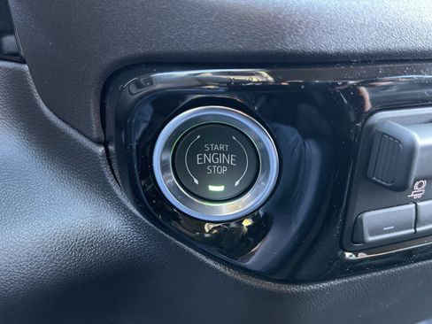 New 2026 GMC Sierra 1500 Elevation image 50