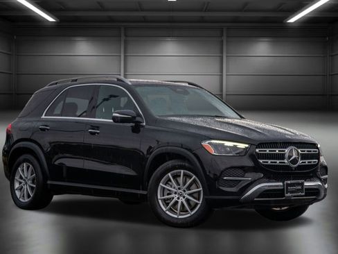 Used 2024 Mercedes-Benz GLE 450e 4MATIC image 4