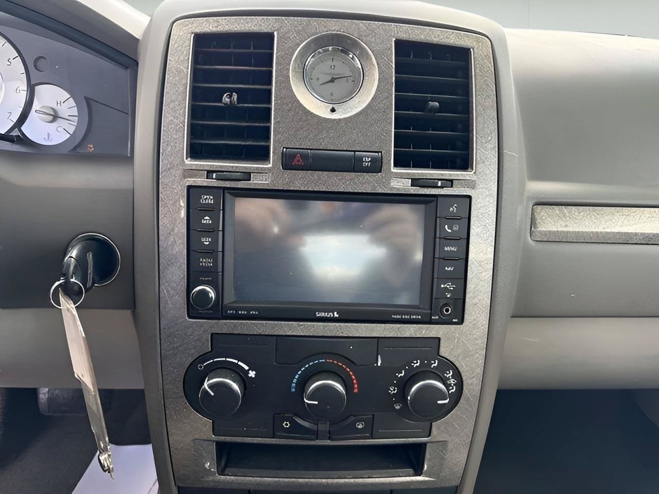 Used 2008 Chrysler 300 Touring RWD image 23