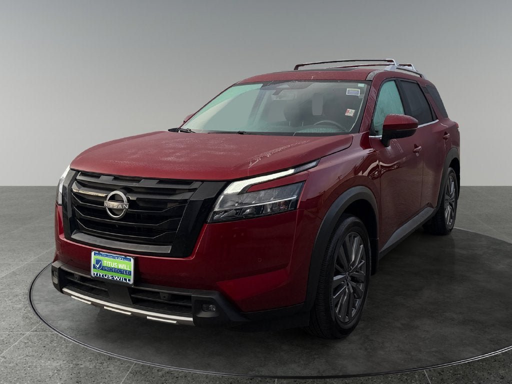 Used 2023 Nissan Pathfinder SL w/ SL Premium Package AWD/4WD image 3