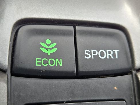 Certified 2019 Honda Accord Hybrid image 26