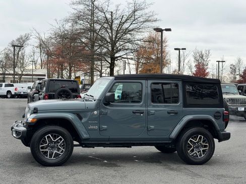 Certified 2024 Jeep Wrangler Sahara image 11
