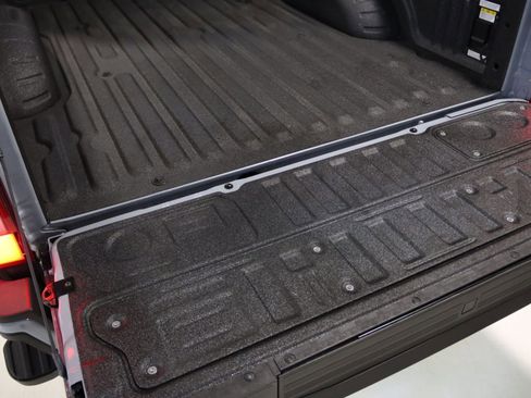 Used 2026 Ford F250 Platinum w/ Platinum Plus Package image 16