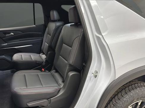New 2026 Chevrolet Traverse Z71 image 13