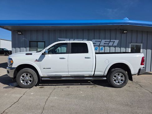 Used 2020 RAM 2500 Laramie image 1
