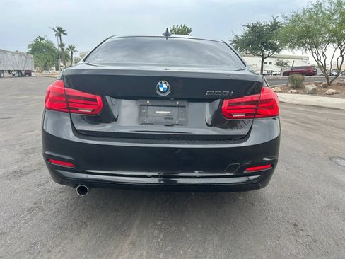 Used 2018 BMW 320i Sedan RWD image 5