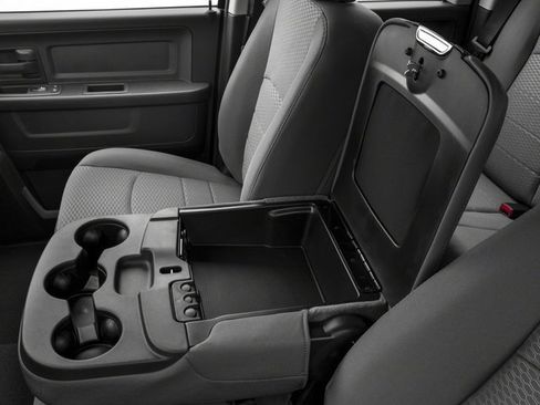 Used 2017 RAM 1500 Express w/ Express Value Package AWD/4WD image 18