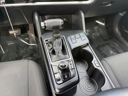 Certified 2023 Kia Sportage LX image 13