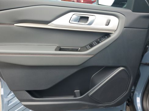 New 2026 Ford Explorer Active image 13