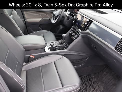 Certified 2022 Volkswagen Atlas Cross Sport SEL R-Line image 13