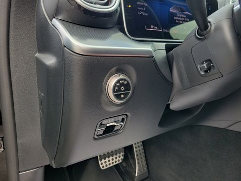 Certified 2025 Mercedes-Benz C 300 Sedan image 25