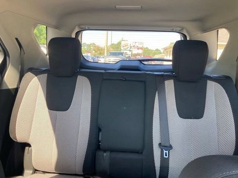 Used 2017 Chevrolet Equinox LS FWD image 27