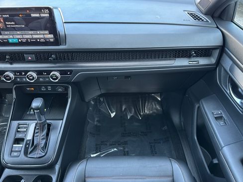 Used 2025 Honda CR-V Sport-L image 28