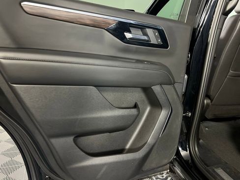 Used 2025 Chevrolet Tahoe Z71 image 27