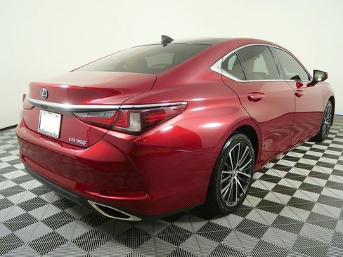 Used 2022 Lexus ES 350 w/ Premium Package FWD image 3