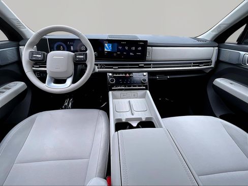 Certified 2026 Hyundai Santa Fe SE AWD/4WD image 7