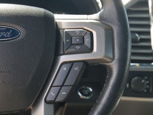 Used 2015 Ford F150 Platinum w/ Equipment Group 701A Luxury AWD/4WD image 22