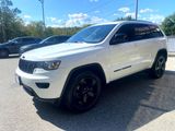 Used 2018 Jeep Grand Cherokee Laredo image 4