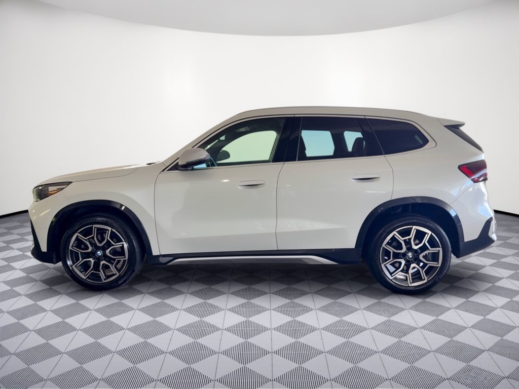 Used 2023 BMW X1 xDrive28i w/ Convenience Package AWD/4WD image 2