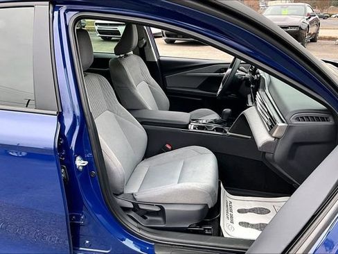 Used 2025 Toyota Camry LE image 26