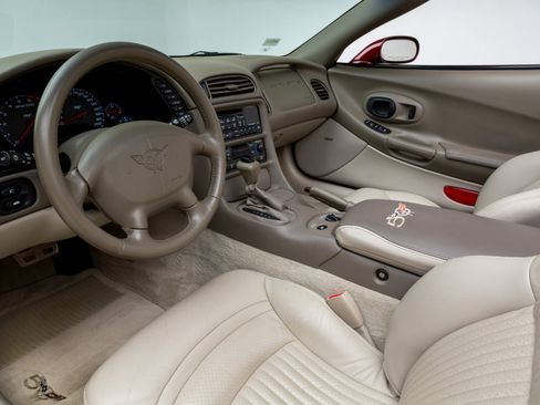 Used 2003 Chevrolet Corvette 50th Anniversary Edition w/ Preferred Equipment Group1 image 25