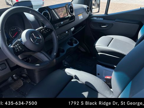 Used 2026 Mercedes-Benz Sprinter 2500 image 11