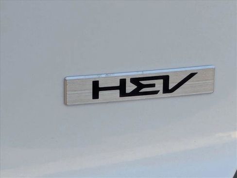 Used 2023 Kia Niro SX Touring FWD image 9