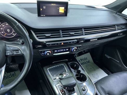 Used 2018 Audi Q7 3.0T Prestige w/ Prestige Package AWD/4WD image 21
