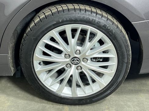 Used 2020 Toyota Camry XLE image 27