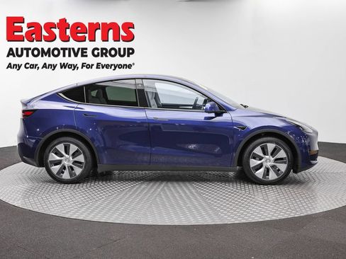 Used 2023 Tesla Model Y Long Range AWD/4WD image 4