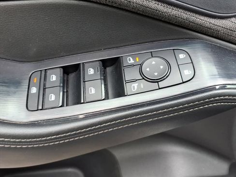 Used 2023 Nissan Rogue SV AWD/4WD image 23