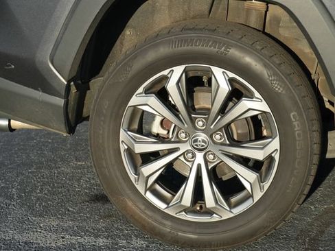 Used 2022 Toyota RAV4 XLE Premium AWD/4WD image 10