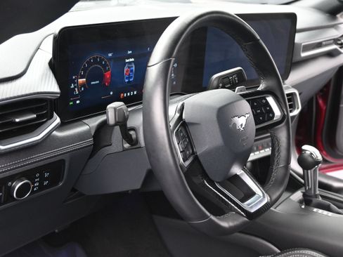 Used 2025 Ford Mustang GT Premium RWD image 12