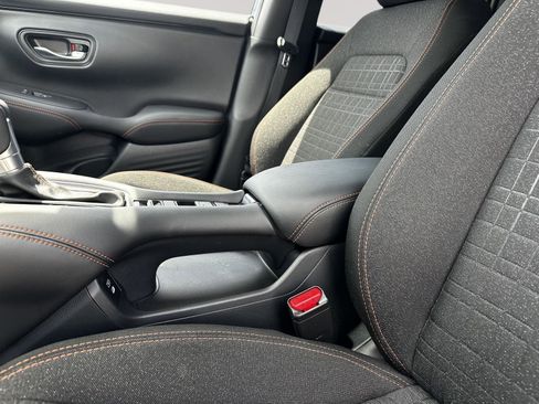 Certified 2025 Honda HR-V Sport image 18