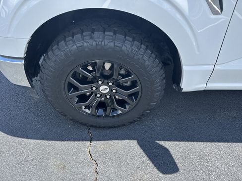 Used 2023 Ford F150 XLT RWD image 9