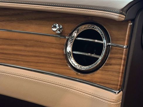 Used 2020 Bentley Continental GT V8 image 45