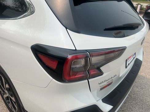 Used 2022 Subaru Outback Limited w/ Popular Package #2 image 41