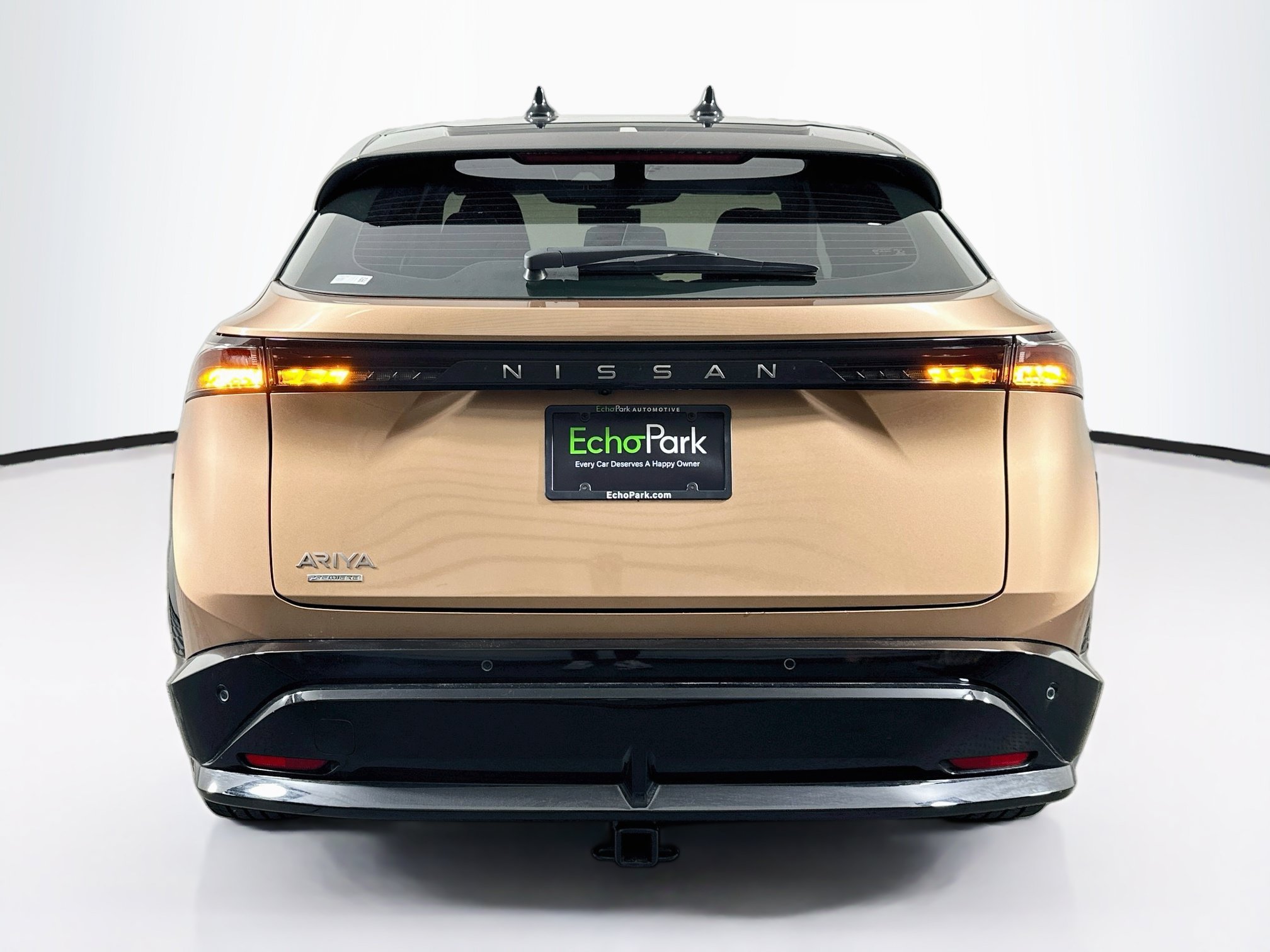 Used 2023 Nissan Ariya FWD image 7