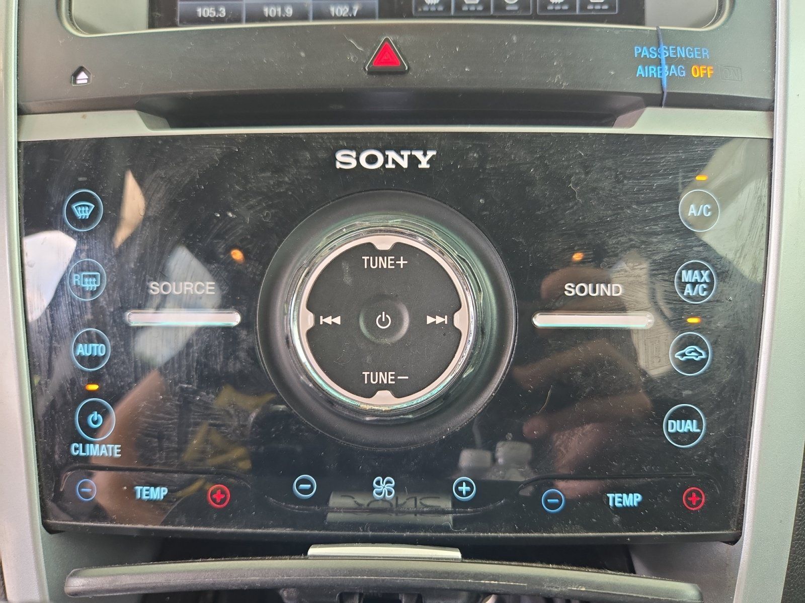 Used 2015 Ford Explorer Sport w/ Equipment Group 401A AWD/4WD image 21