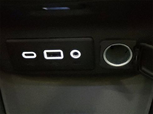 Used 2022 Chevrolet Malibu RS image 23