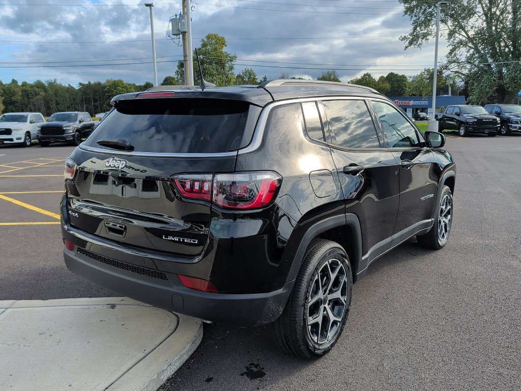 New 2026 Jeep Compass Limited AWD/4WD image 9