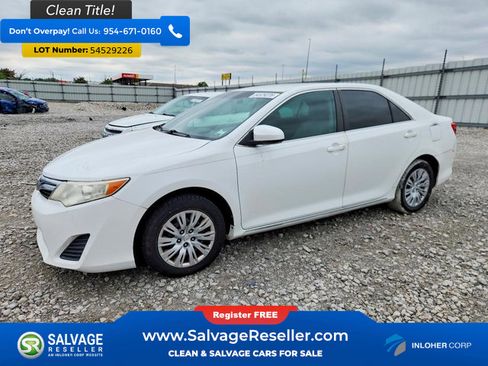 Used 2012 Toyota Camry LE FWD image 1