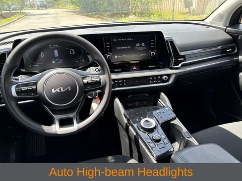 Used 2023 Kia Sportage LX AWD/4WD image 5