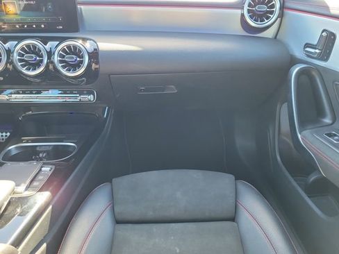 Used 2023 Mercedes-Benz CLA 250 image 15
