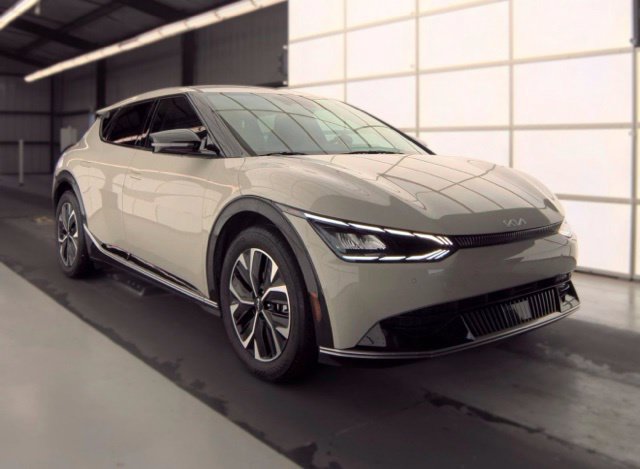 Certified 2023 Kia EV6 Wind AWD/4WD image 4